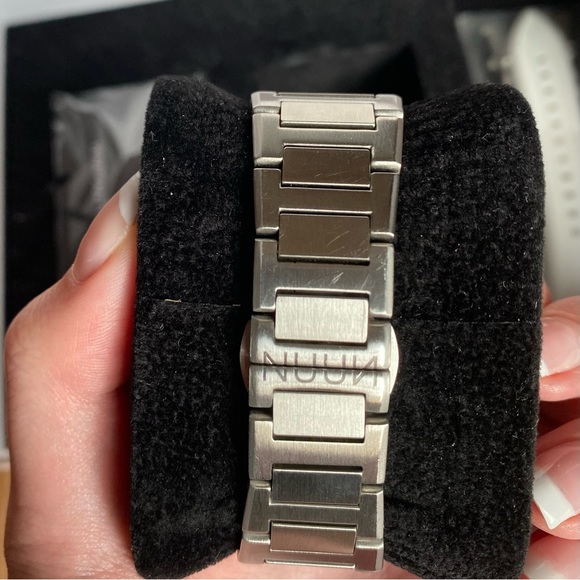 Nuun Mother of Pearl Watch - Picture 4 of 11